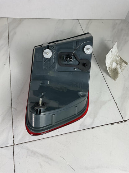 Tail Light Assembly BMW 528I Right 11 12 136