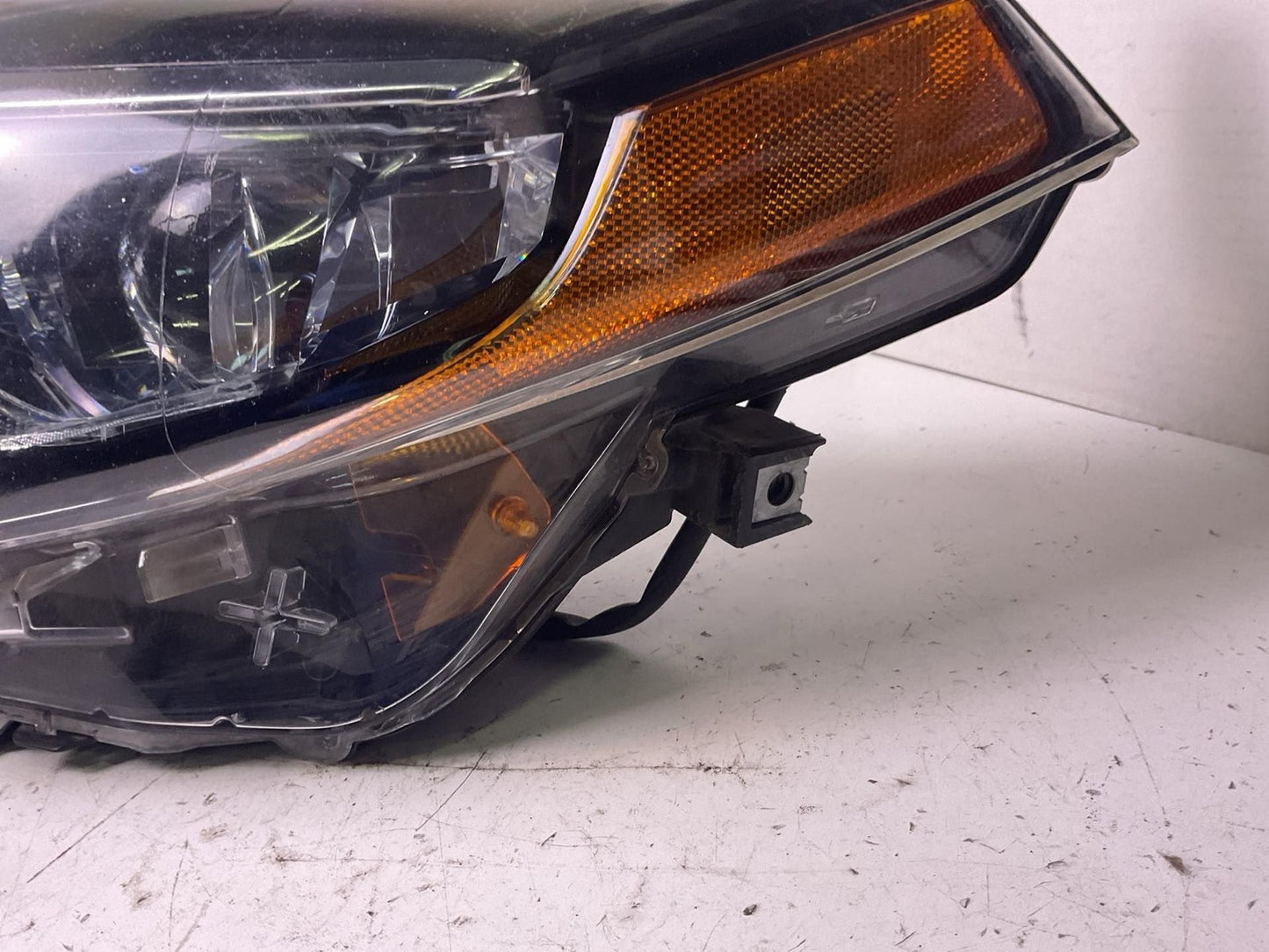 Headlamp Assembly TOYOTA COROLLA Left 17 18 192