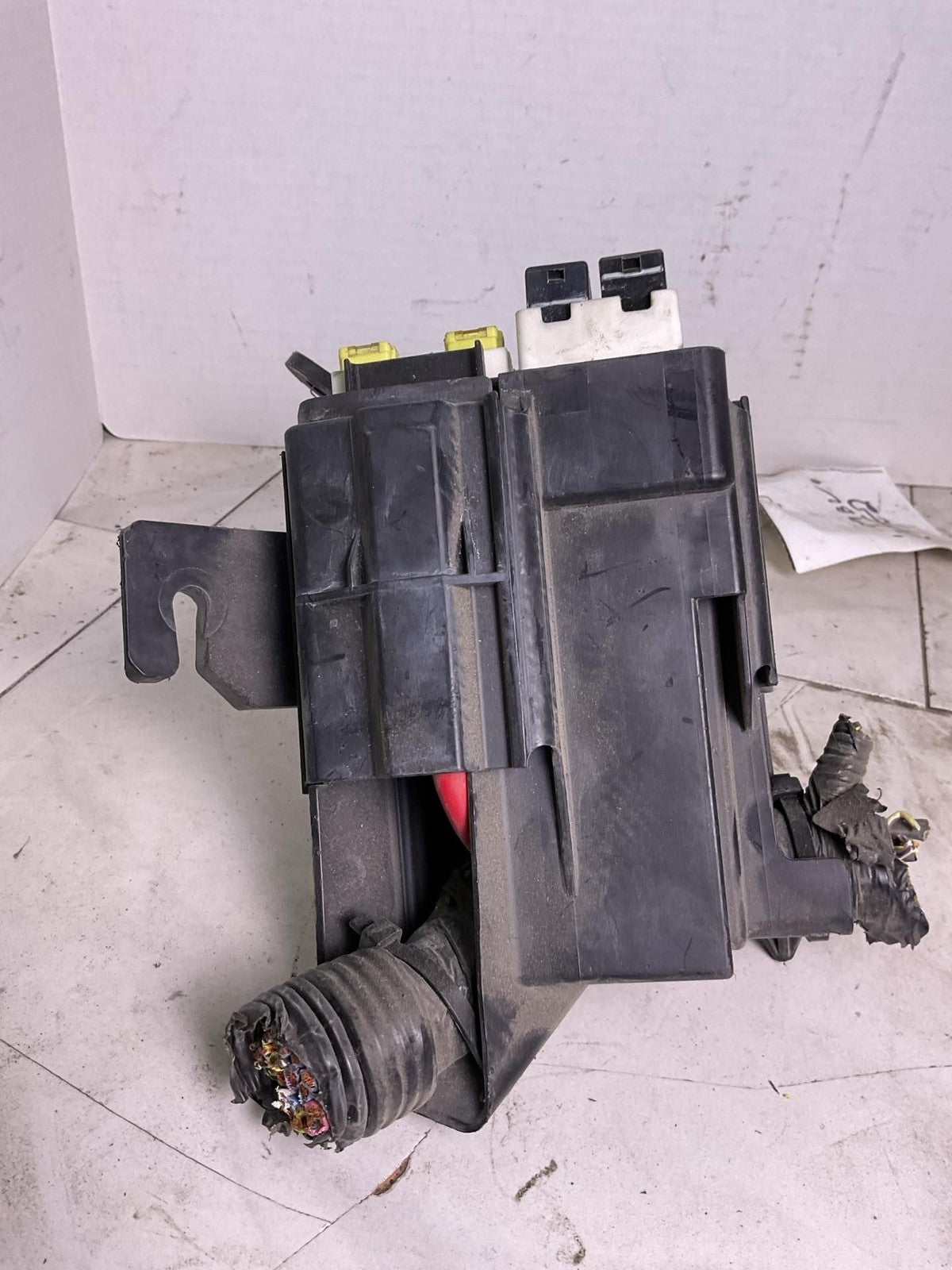 Engine Fuse Box FORD FIESTA 14 15 16 17 18 193
