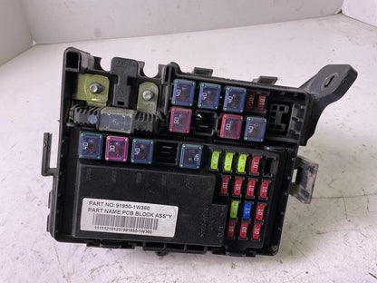 Engine Fuse Box KIA RIO 12 13 14 156