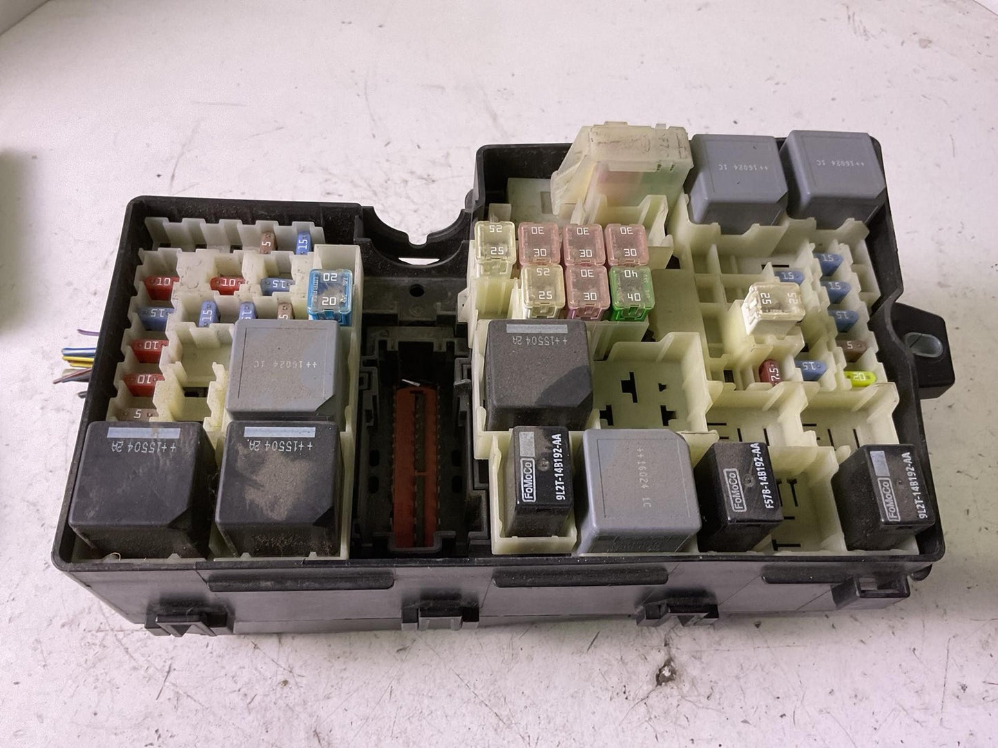 Engine Fuse Box FORD FOCUS 167