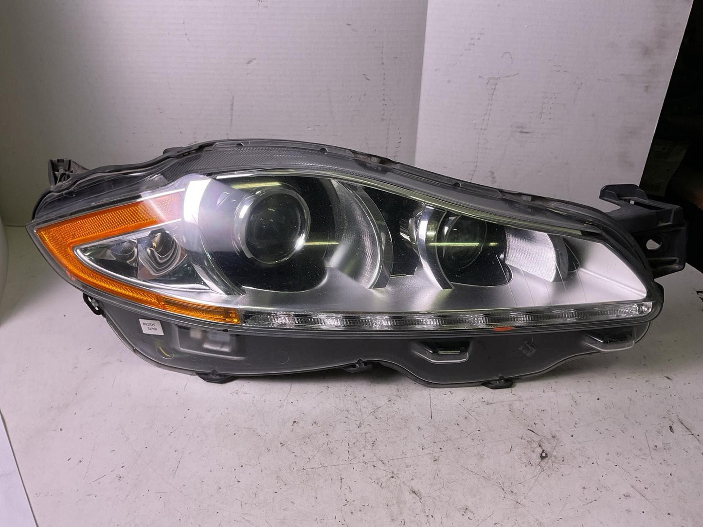Headlamp Assembly JAGUAR XJ Right 10 11 12 13 14 150