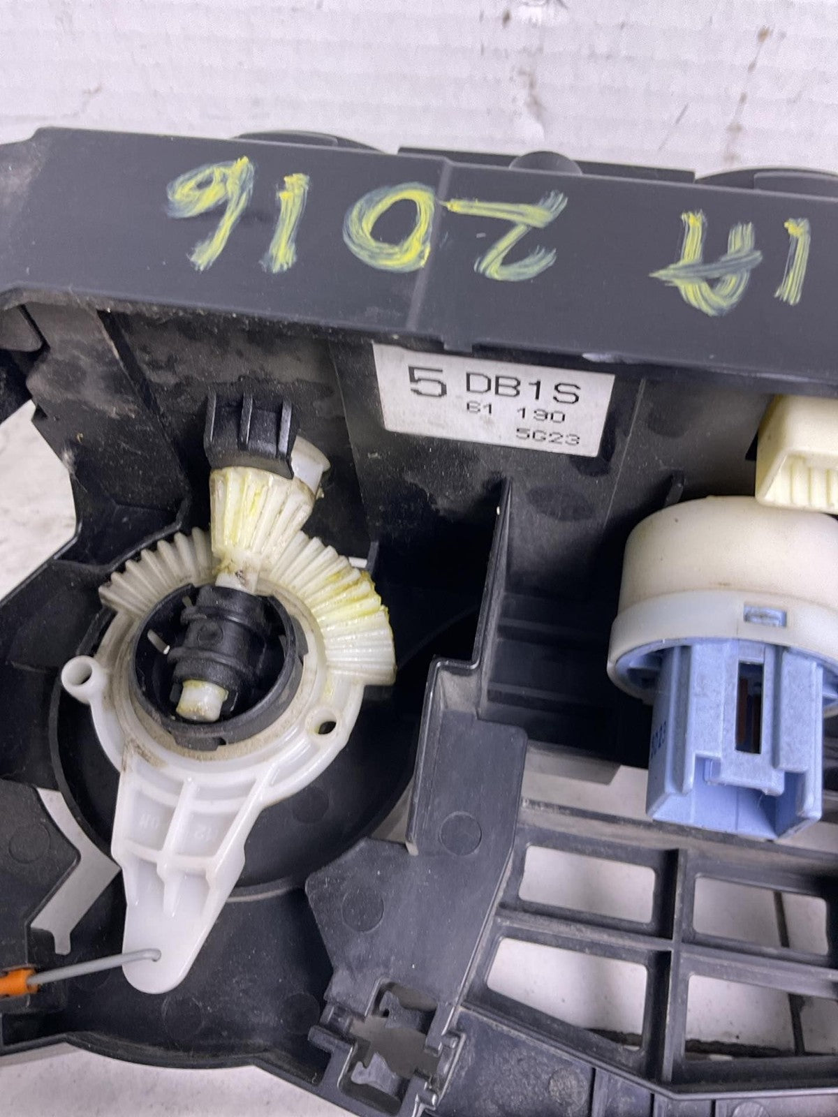 Heater A/c Control SCION IA 164