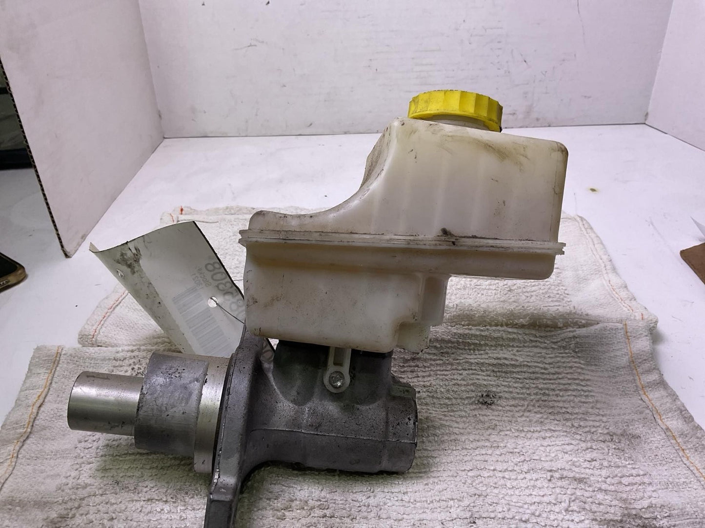 Master Cylinder DODGE CHALLENGER 08 09 10 11 12 13 14 15 16 17 18 19 20 21 22 231
