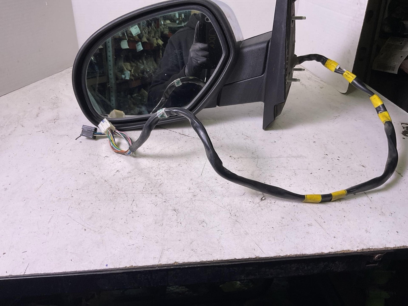 Door Mirror GMC YUKON Left 09 10 11 12 13 140