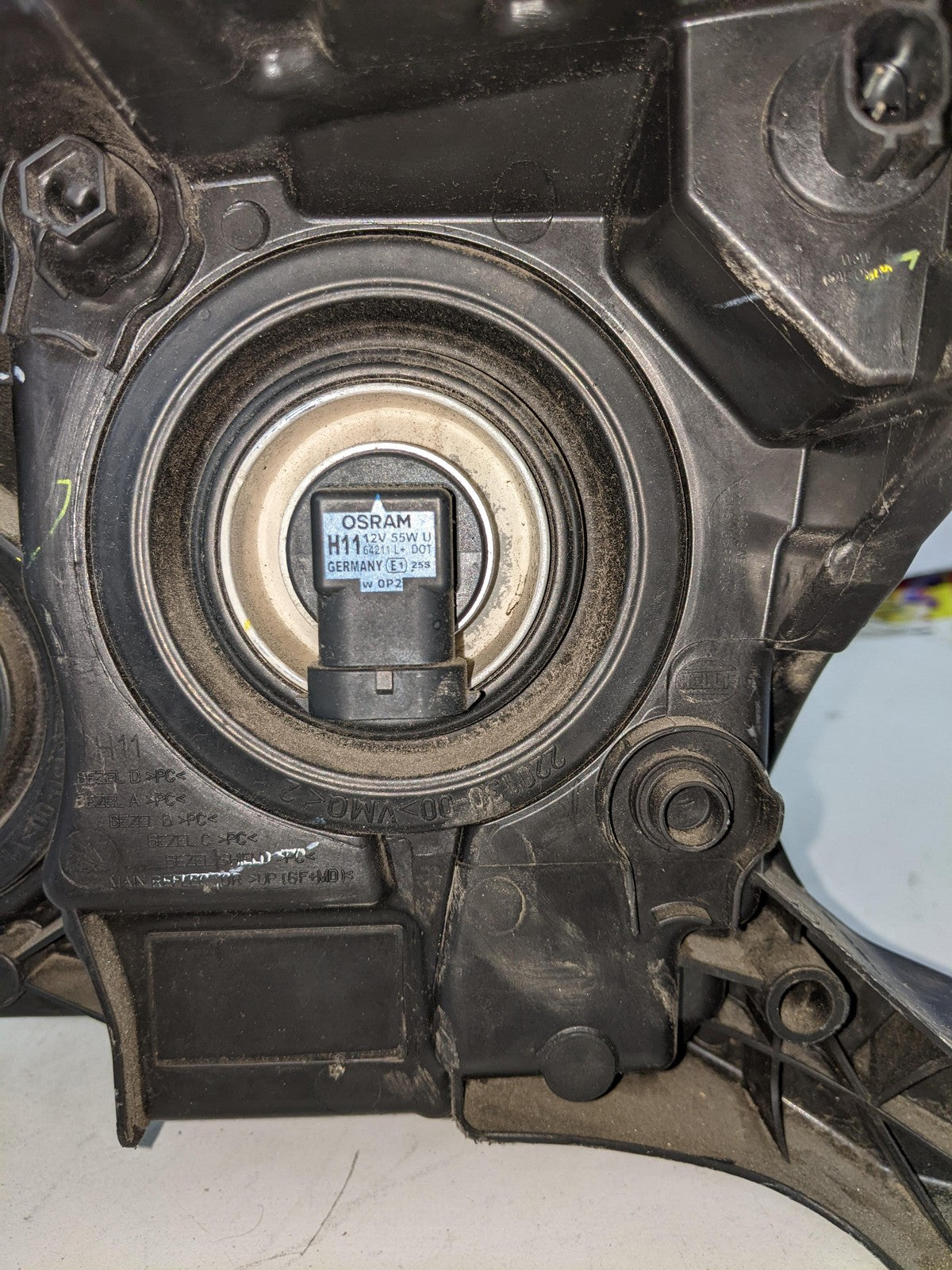 Headlamp Assembly NISSAN VERSA Left 20 21 223