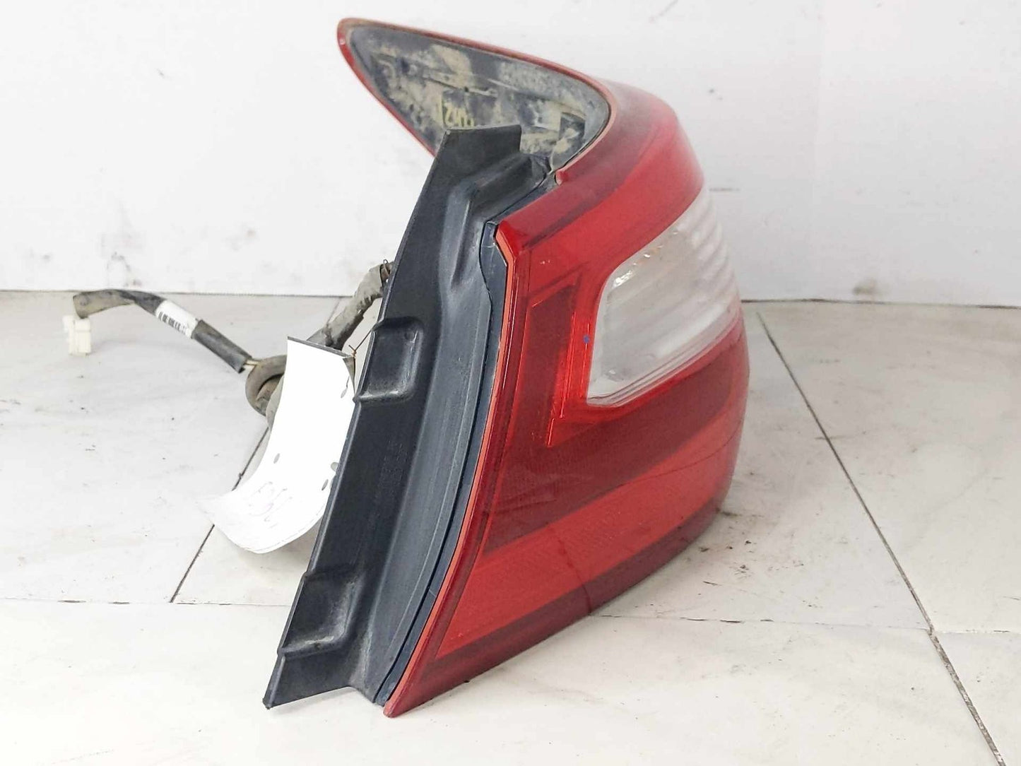 Tail Light Assembly NISSAN ALTIMA Right 16 171