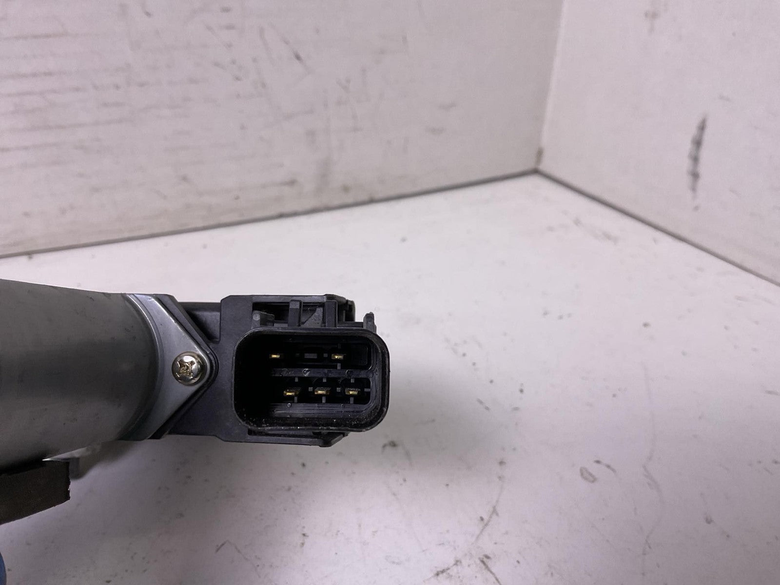 Front Door Regulator DODGE PICKUP 2500 Left 232