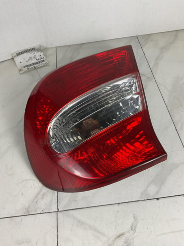 Tail Light Assembly TOYOTA CAMRY Right 02 03 041